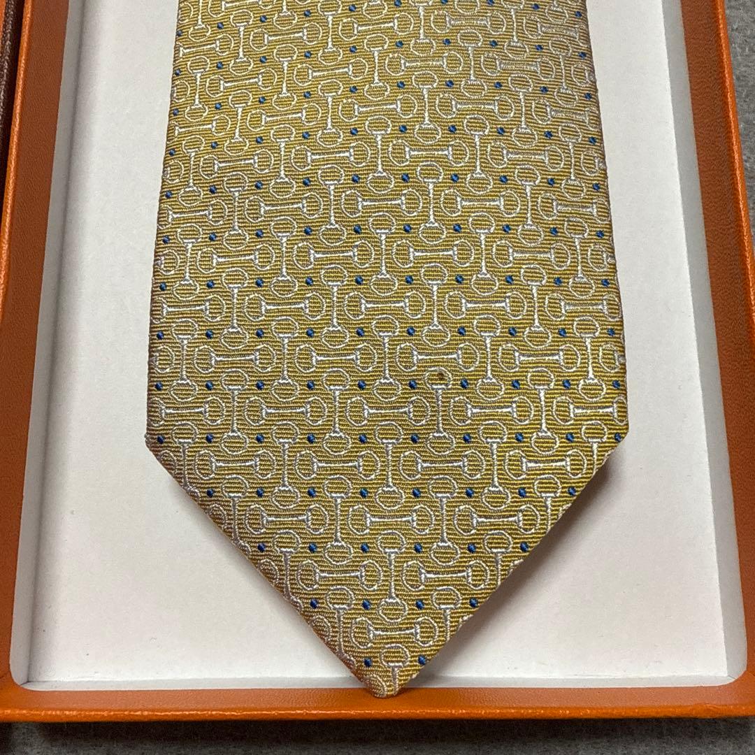 美品　エルメス　ネクタイ　金　シェーヌダンクル　シルクジャガード　派手　結婚式