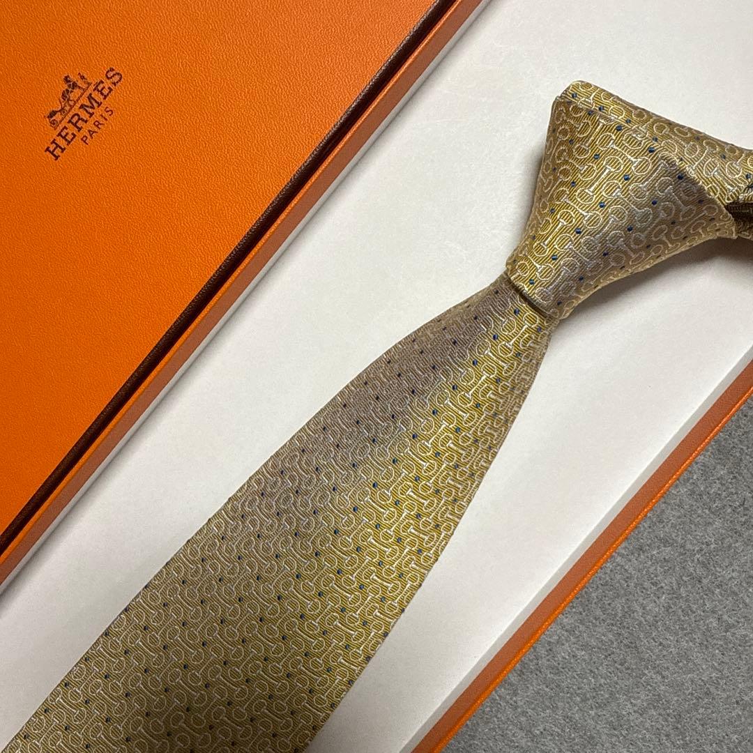 美品　エルメス　ネクタイ　金　シェーヌダンクル　シルクジャガード　派手　結婚式