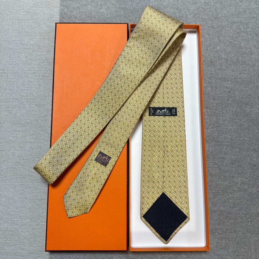 美品　エルメス　ネクタイ　金　シェーヌダンクル　シルクジャガード　派手　結婚式