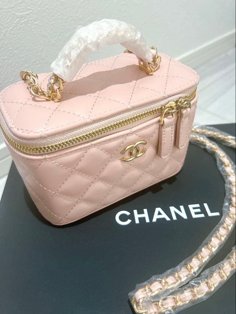 新品☆ シャネル　ラインストーンハンドルバニティ ピンク ノベルティ