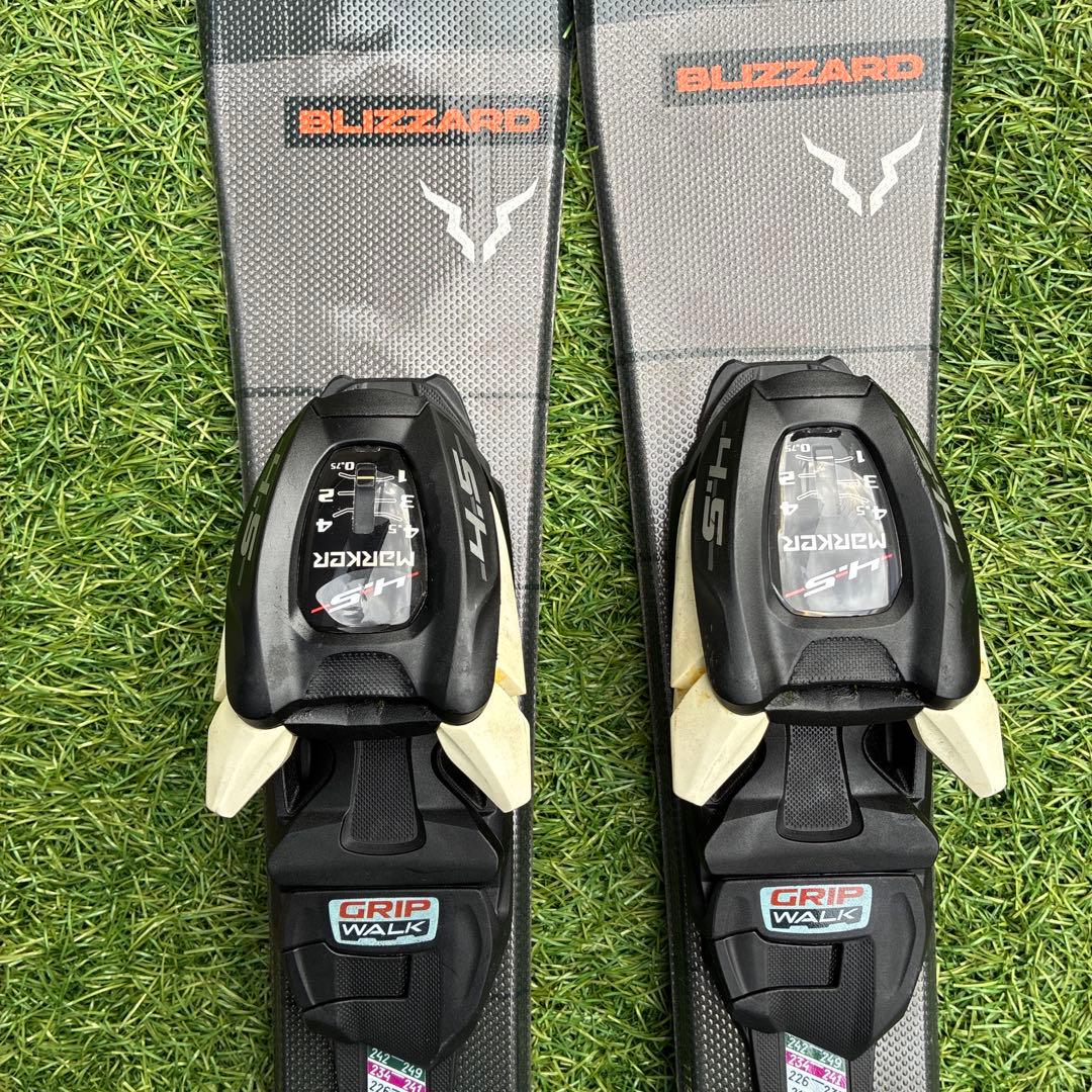 キッズスキー　フルセット BLIZARDスキー板70㌢他