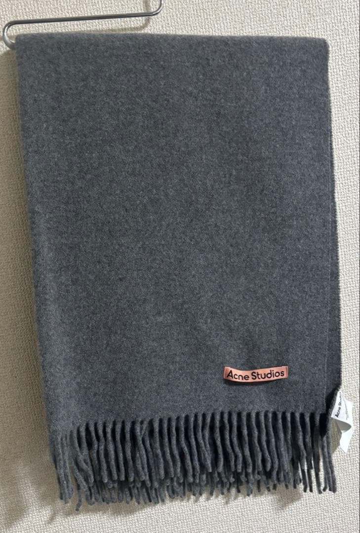 acne studios マフラー グレー オーバーサイズ