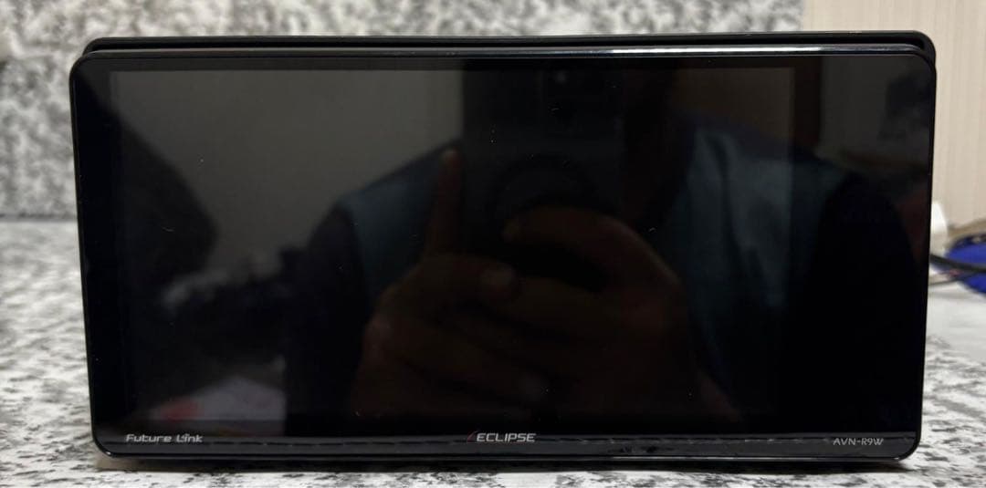 カーナビ AVN-R9W