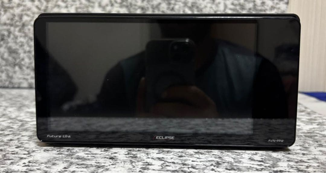 カーナビ AVN-R9W