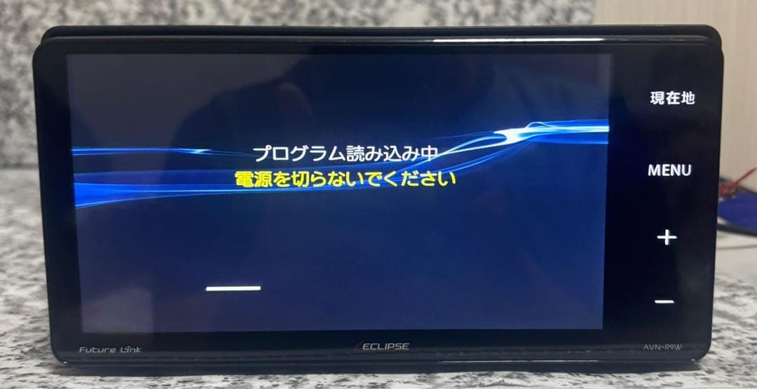 カーナビ AVN-R9W