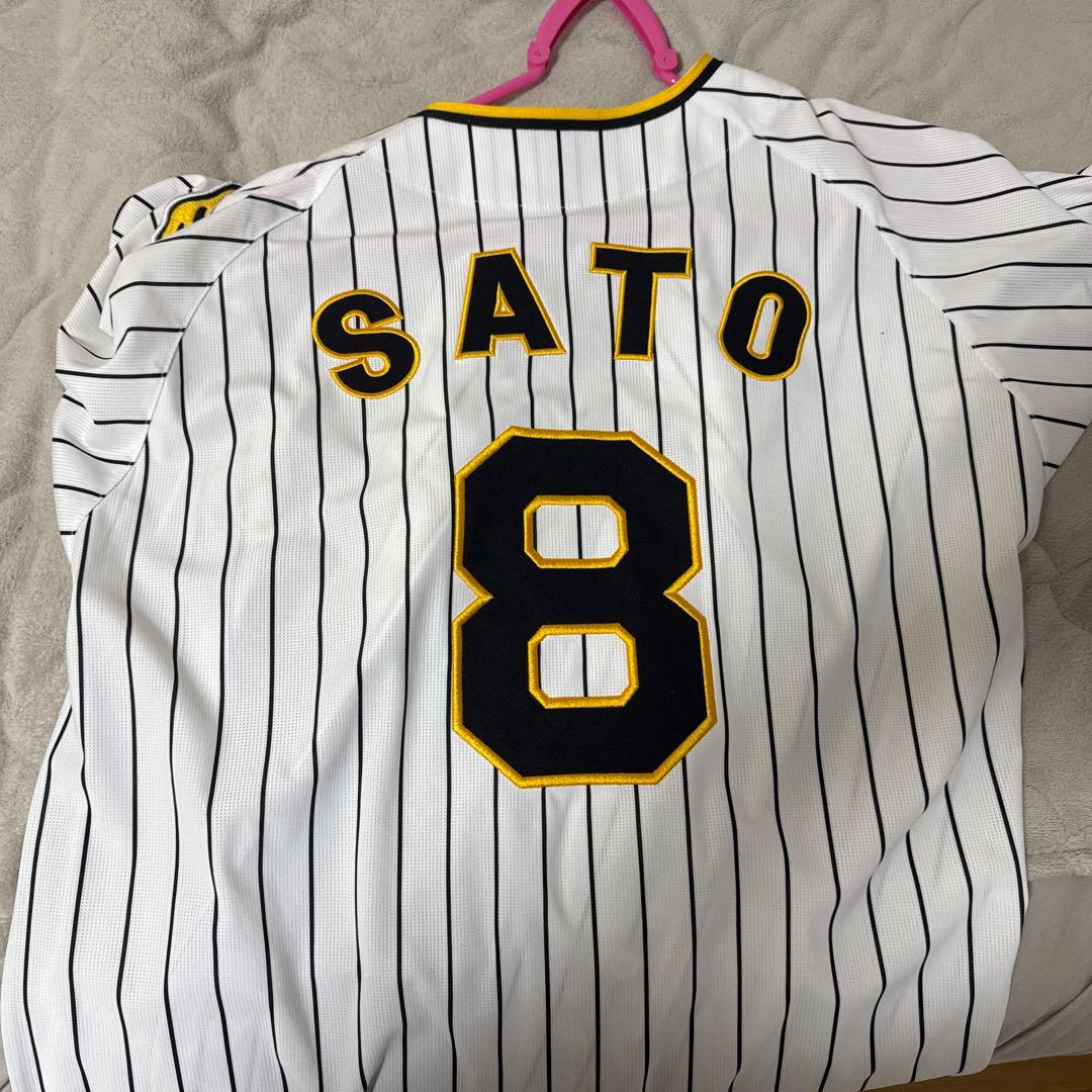 阪神タイガース 佐藤輝明 ユニフォーム