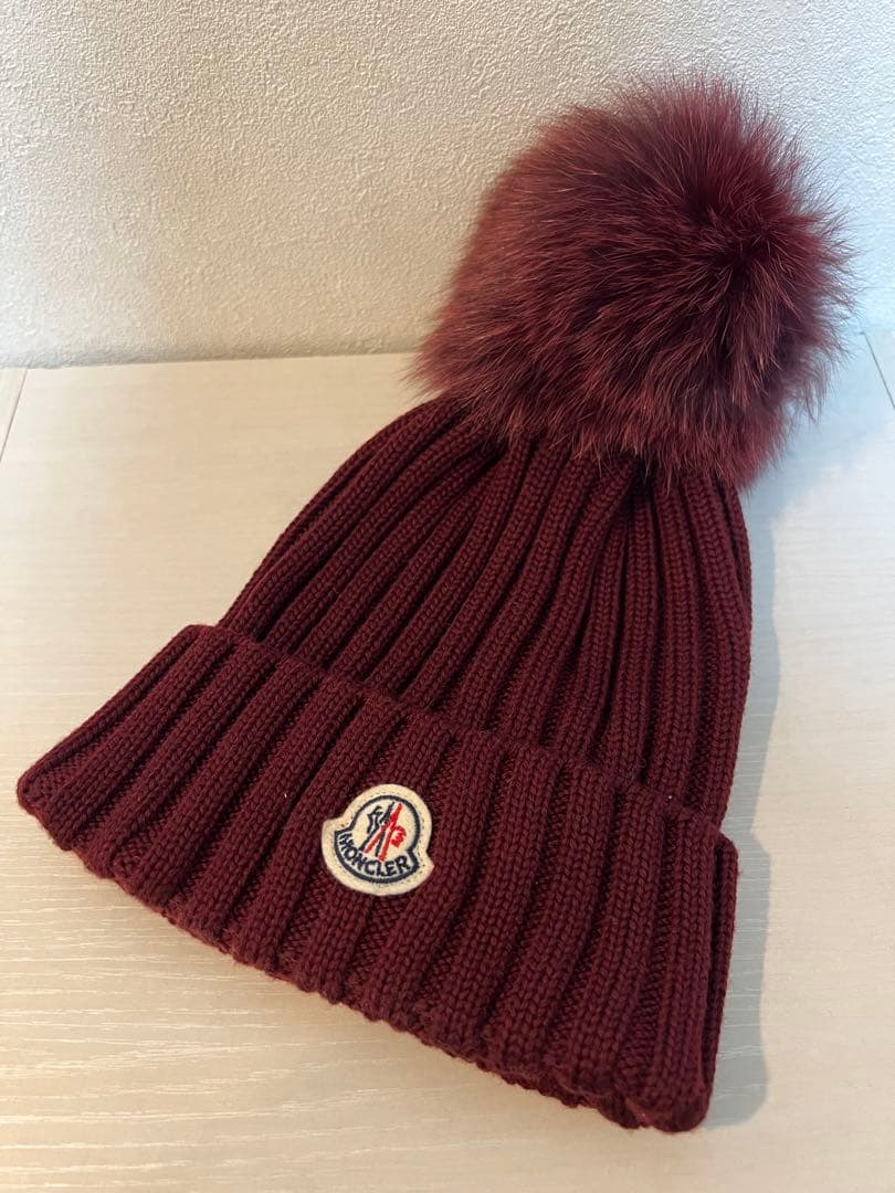 MONCLER（モンクレール） ポンポン付き ニット帽