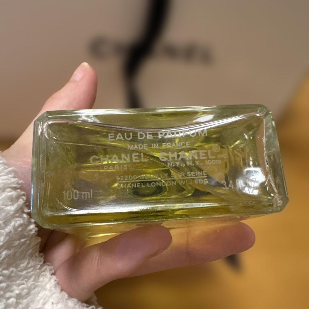 CHANEL N 19 オールドパルファム2月11日まで出品