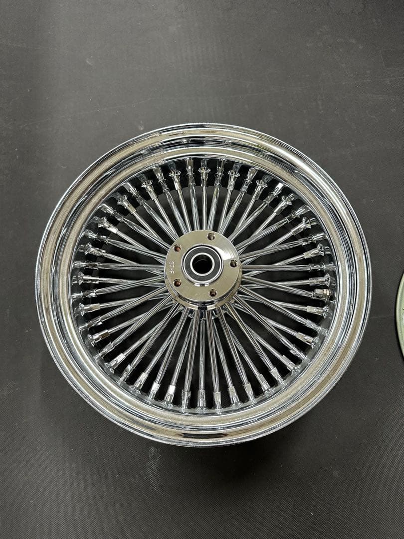 ハーレーロードグライドfltrxリヤホイール