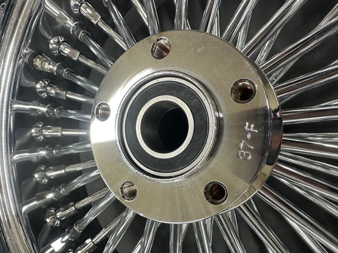 ハーレーロードグライドfltrxリヤホイール