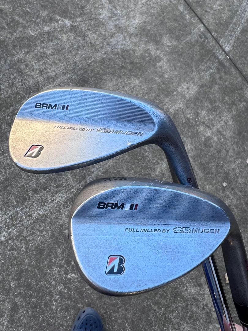 ブリヂストン　無限ウェッジ　52&58度　 AMTホワイトx100