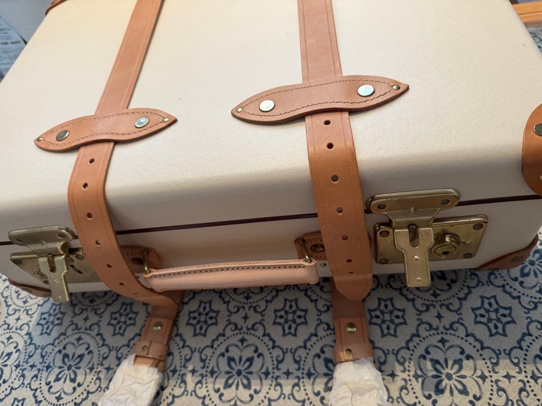 グローブトロッター　サファリ　アイボリーカラー新品未使用！