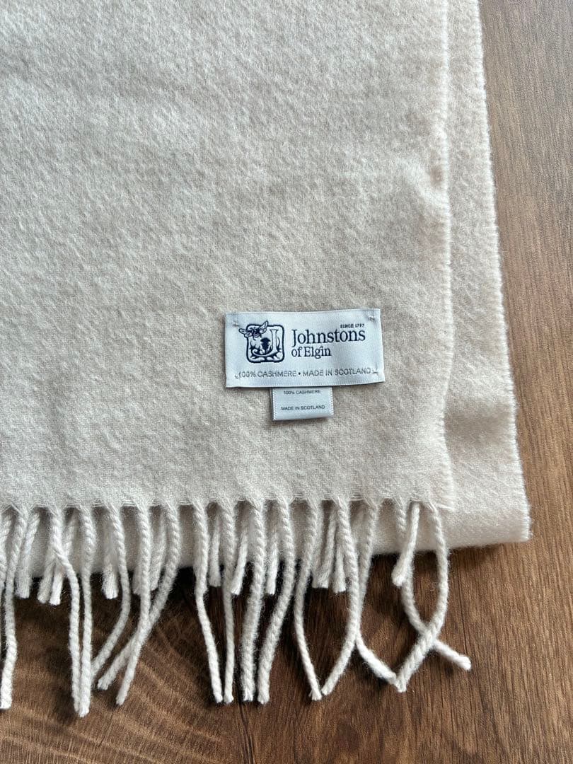 極美品　ジョンストンズ マフラー スノー　カシミヤ　ショール