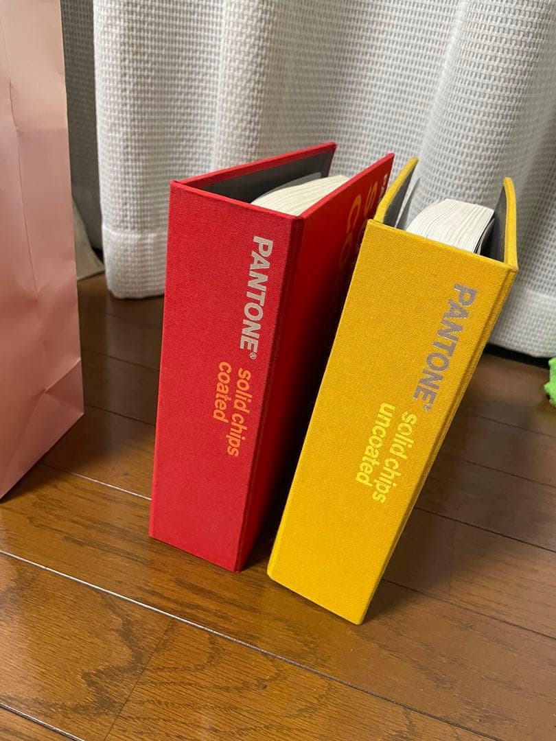 PANTONE ソリッドチップブック コーティング・未コーティング