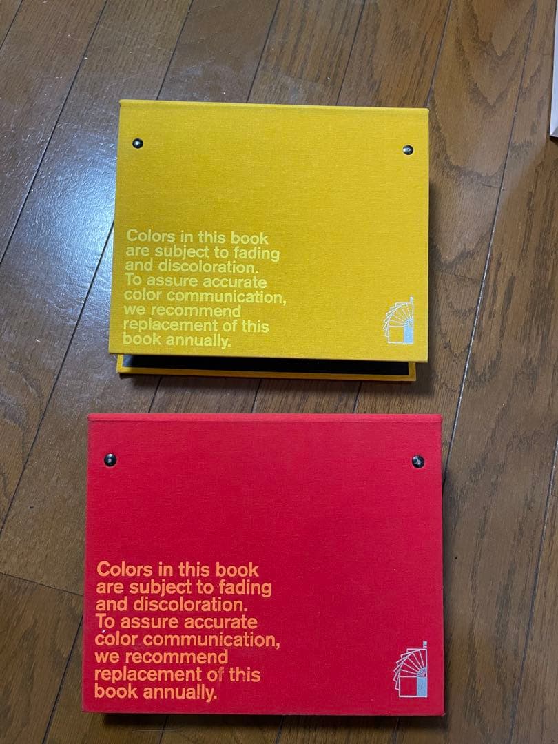 PANTONE ソリッドチップブック コーティング・未コーティング