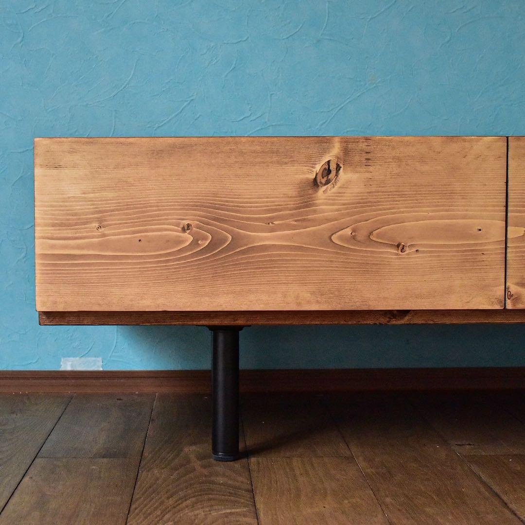 テレビボード200㎝ミディアムブラウン色　鉄脚　無垢材