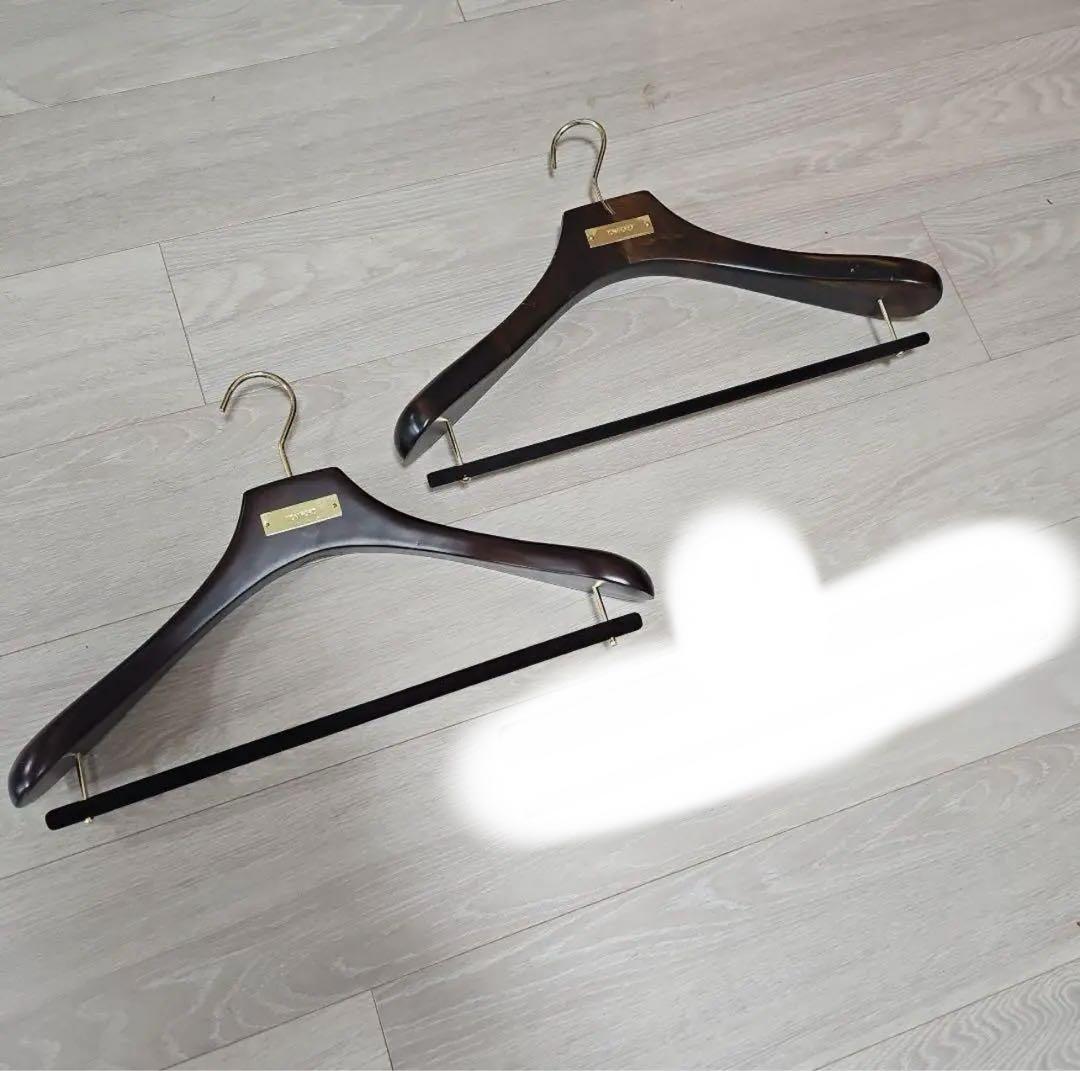 TOMFORD トムフォード　ハンガー　2点セット