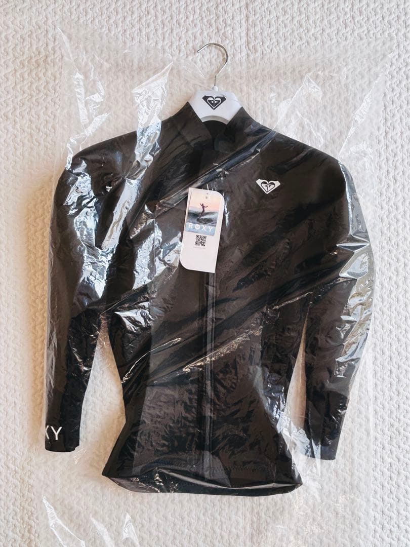 ROXY ブラック ジップアップタッパー