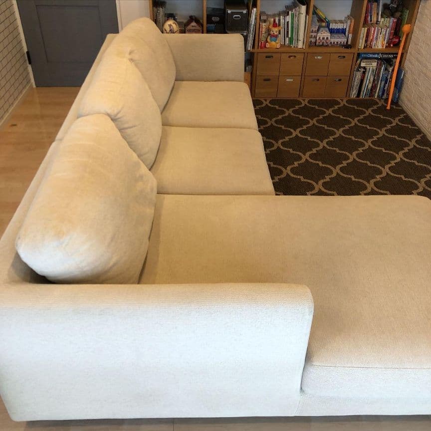 定価28万　シャルドネ　ソファ②