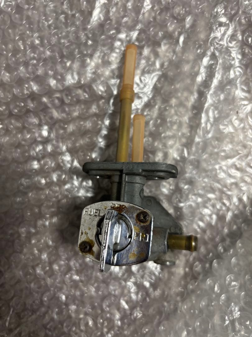 ゼファー750外装