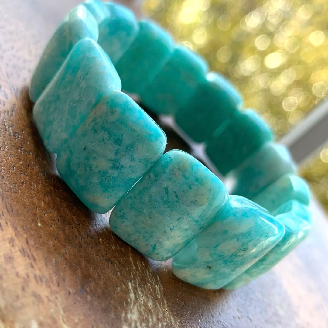 心身のストレスを和らげ、精神的、肉体的に活性化を促し　アマゾナイト