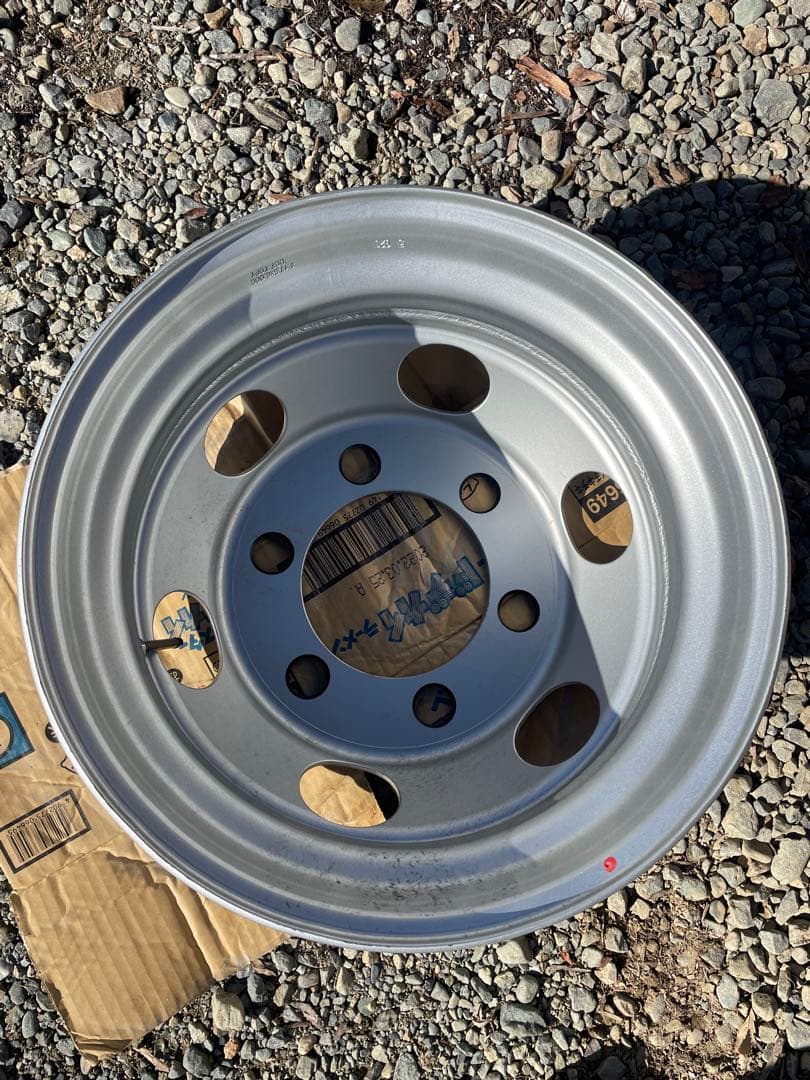 17.5インチ✖️6.00-6穴　新車外しスチールホイール6本