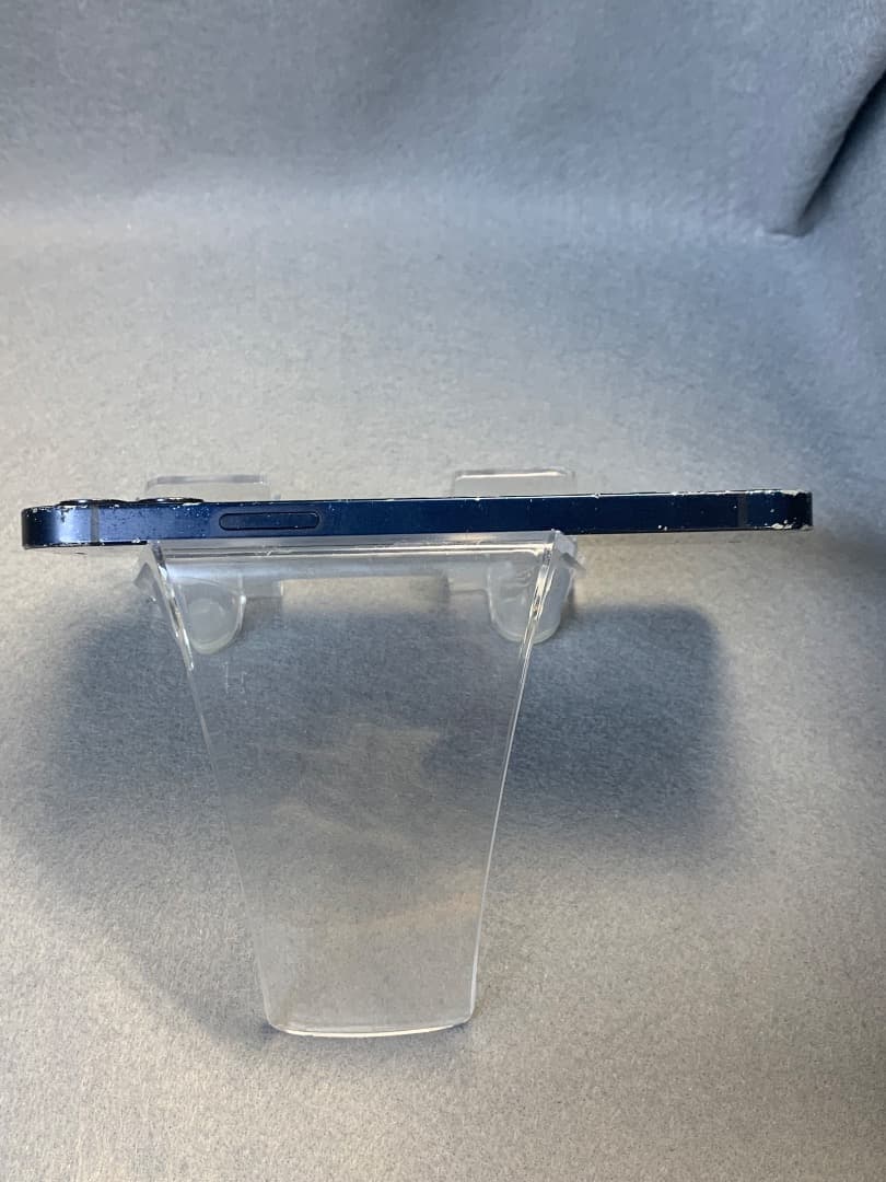 中古品　国内版　SIMフリー　iPhone12 128GB ブルー色