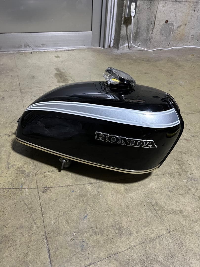 HONDA CB750FOUR ガソリンタンク