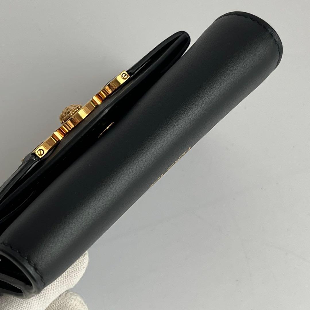 ✨未使用保管✨　VERSACE 折り財布　財布　メデューサ　黒　レザー