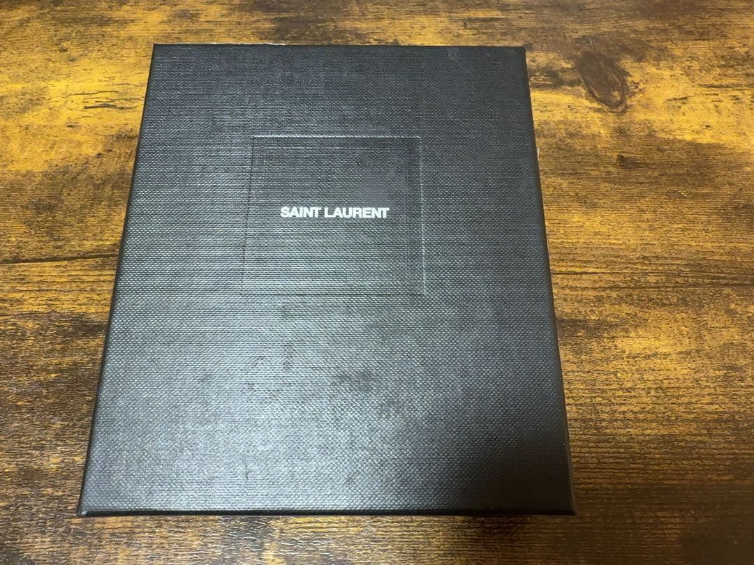 《新品未使用》SAINT LAURENT ブラックレザー マネークリップ