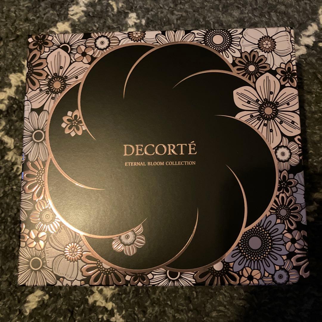 コスメデコルテ　クリスマスコフレ　2025 新品未開封　エターナル　ブルーム