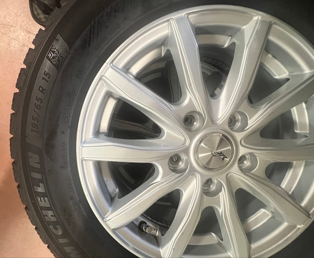ミシュラン 195/65R15 スタッドレスタイヤ