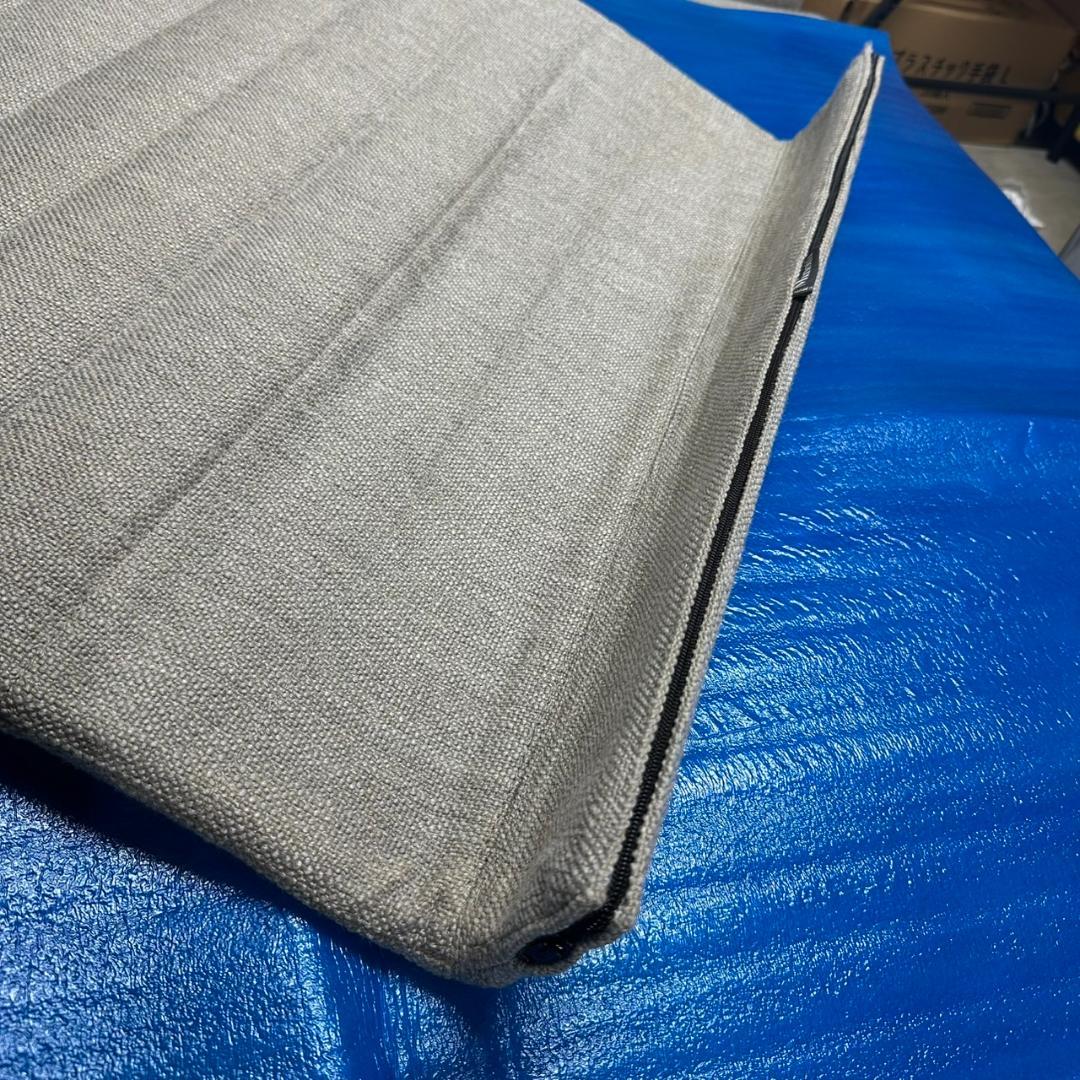 Minotti　最高峰　ミノッティ　背当てクッション　1個　中古