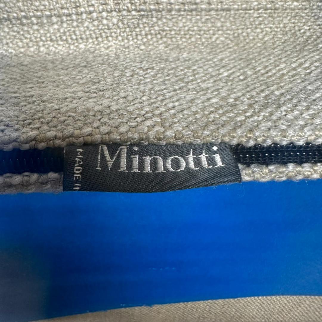 Minotti　最高峰　ミノッティ　背当てクッション　1個　中古