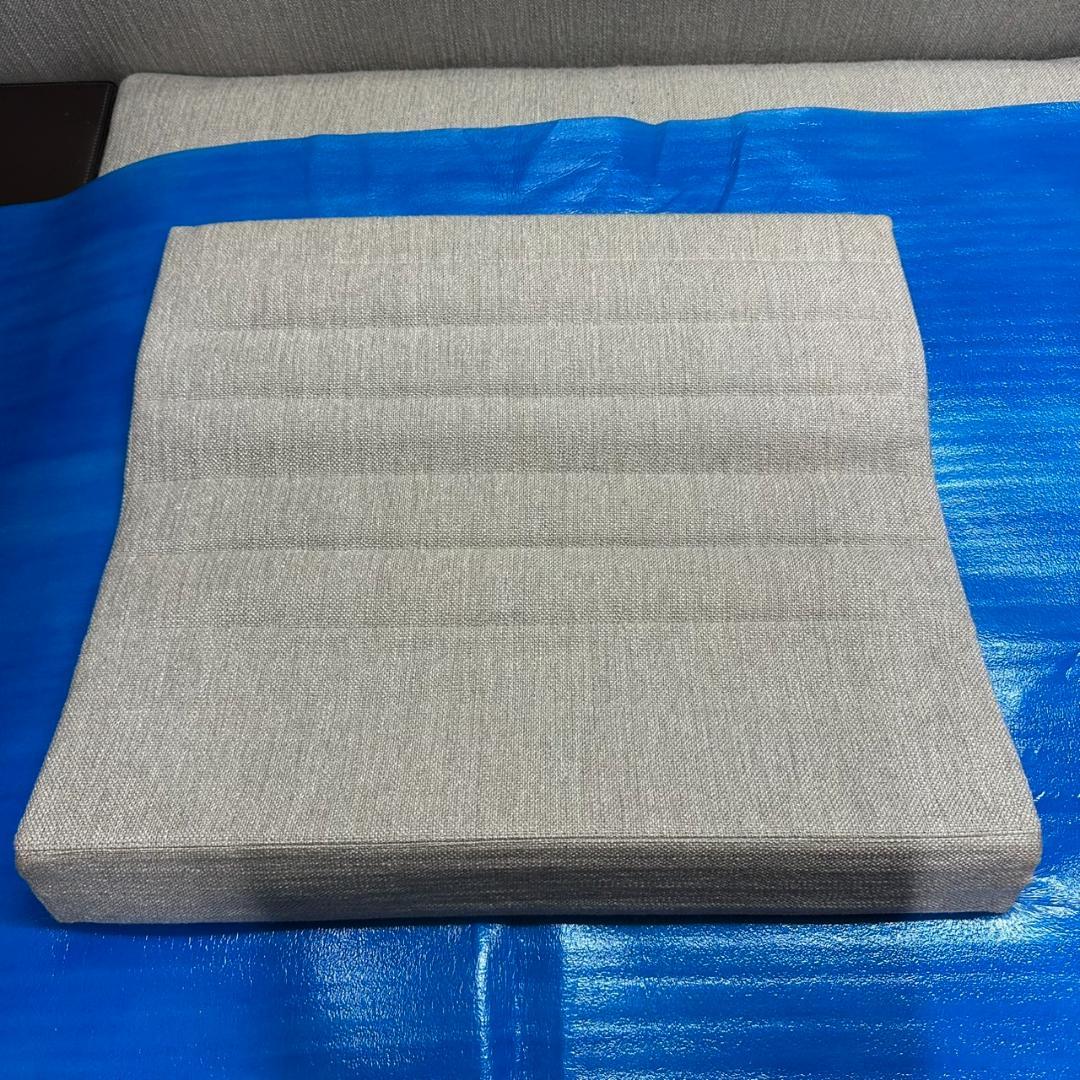 Minotti　最高峰　ミノッティ　背当てクッション　1個　中古