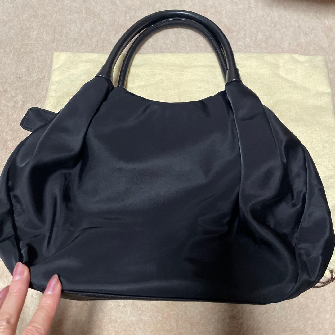 の*ー様 可愛らしい形　ケイトスペード　ハンドバック　トートバッグ　ナイロン