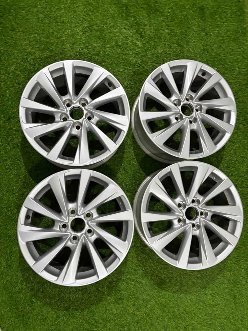 美品 トヨタ純正 カムリ 70系 後期 アルミホイール 17インチ 4本セット