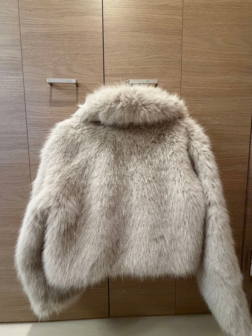 ZARA フェイクファー ショートコート ラペルカラー
