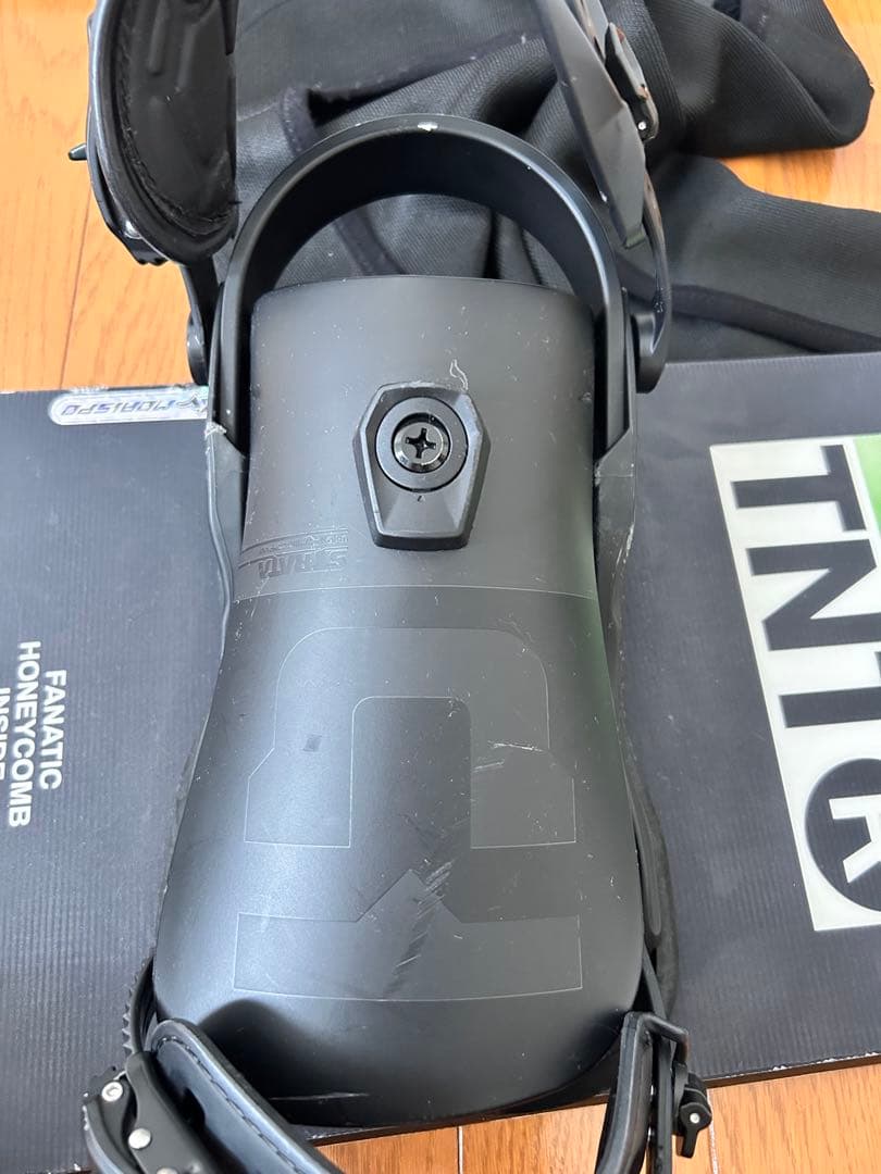 TNT スノーボード ユニオンバインディング2点セット　Taka