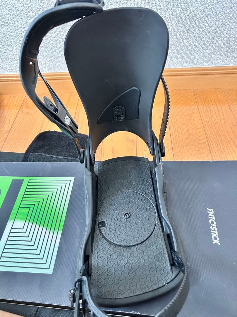 TNT スノーボード ユニオンバインディング2点セット　Taka