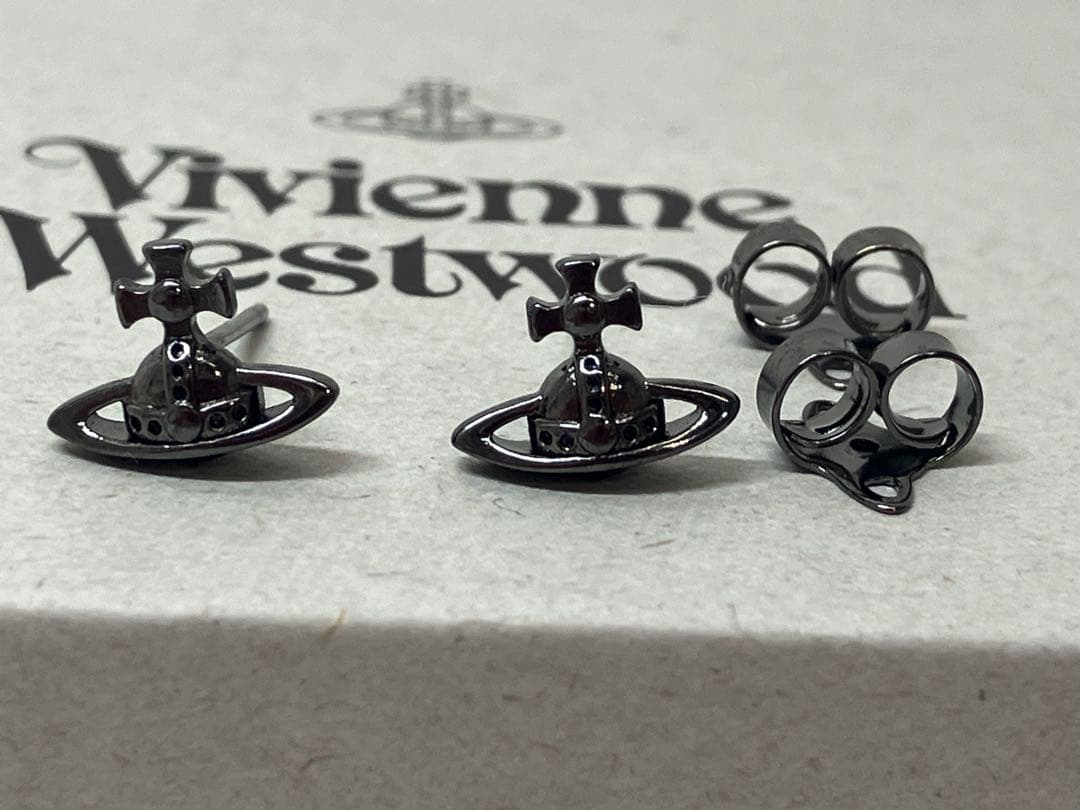 ヴィヴィアンウエストウッド　ピアス　ミニオーブ　両耳