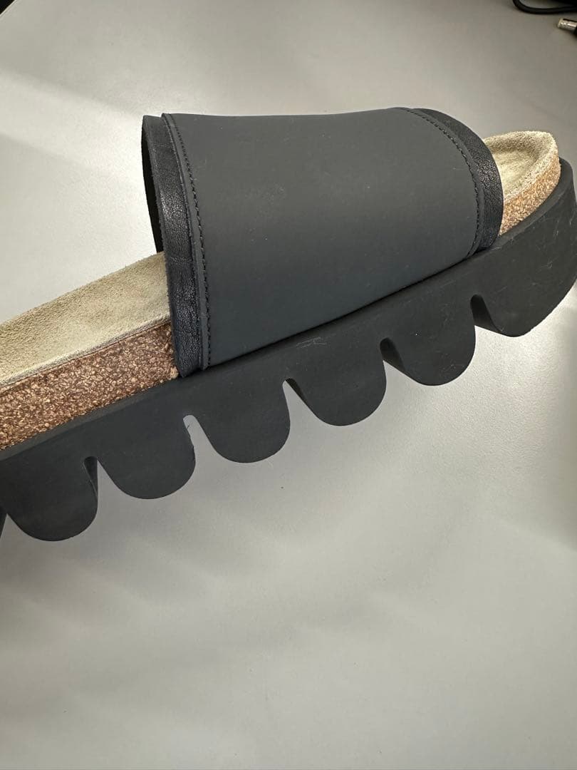 Hender Scheme caterpillar サイズ6