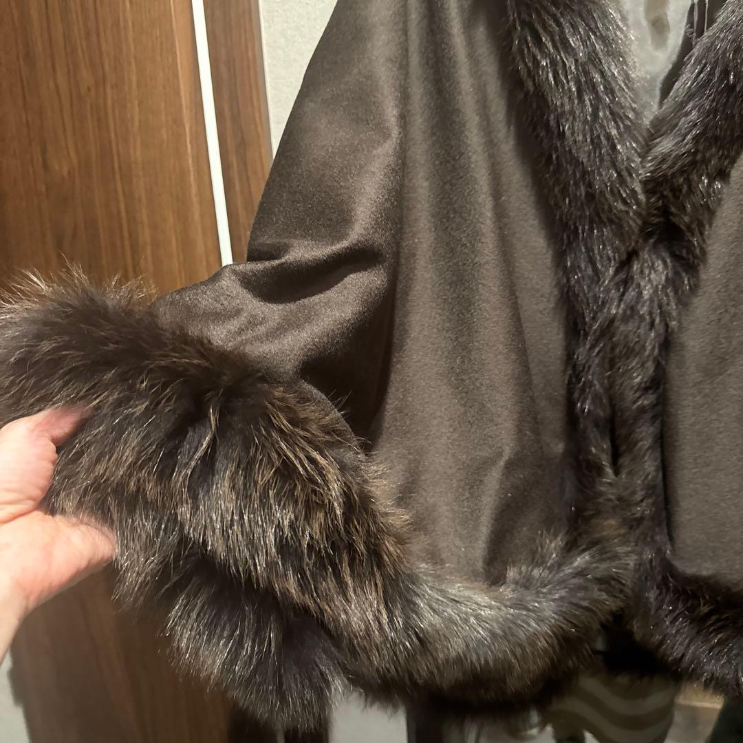 バルマン　ダークブラウン フード付き　カシミヤ　美品　ケープ　ポンチョ