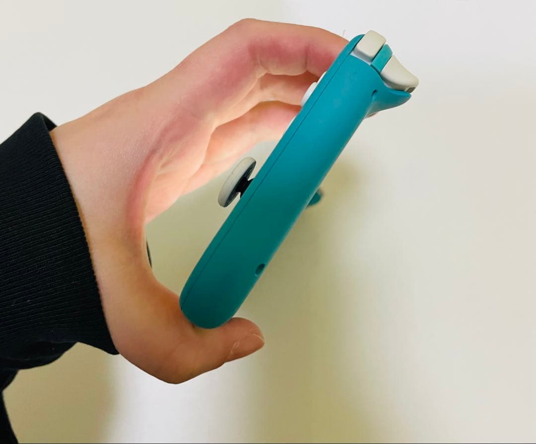 ゆ*き様 任天堂switch Lite ターコイズ2023年製