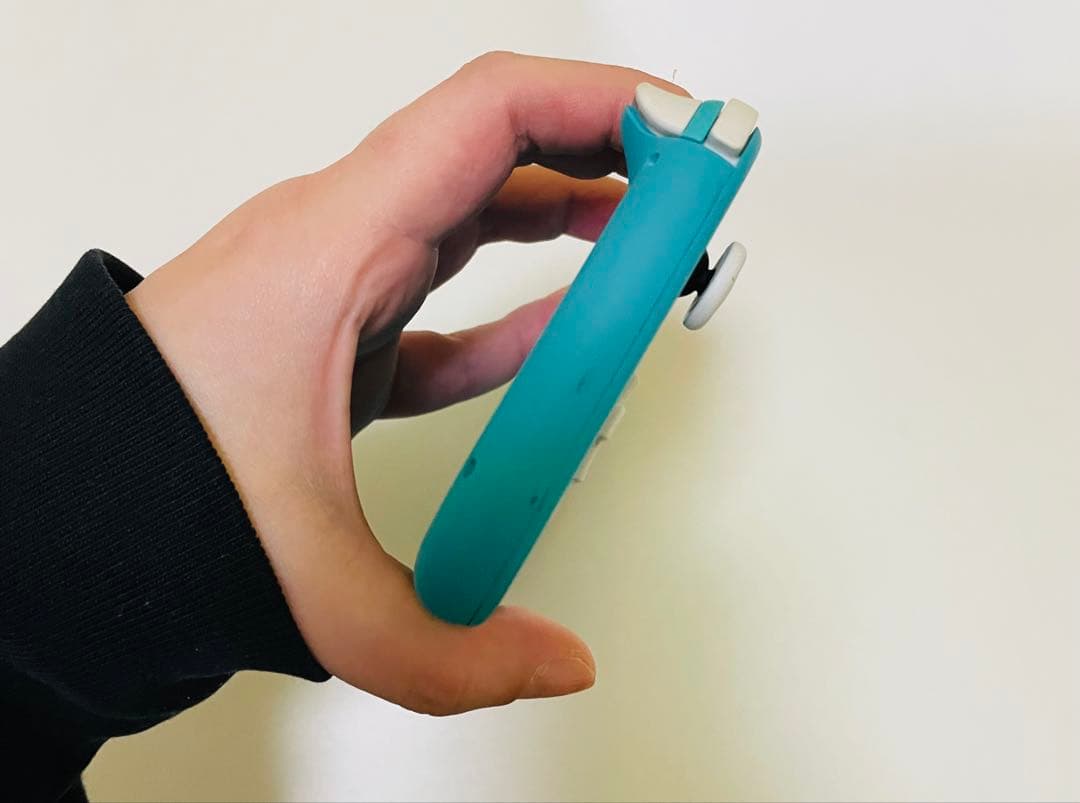 ゆ*き様 任天堂switch Lite ターコイズ2023年製