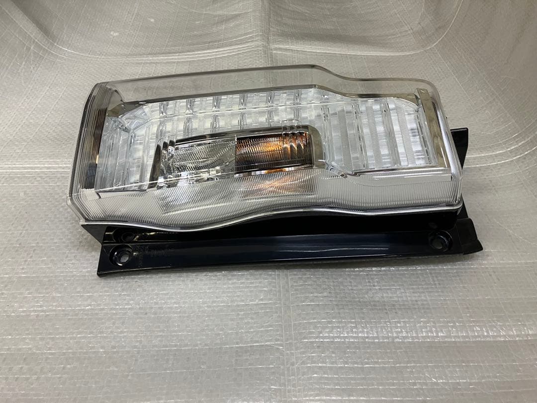 ♦︎ダイハツ★タントカスタムLA600S左純正テールランプ♦︎インナーメッキタイプ♦︎