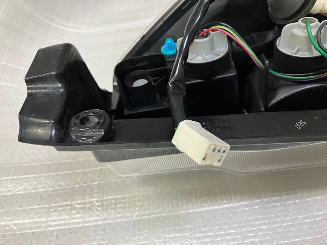 ♦︎ダイハツ★タントカスタムLA600S左純正テールランプ♦︎インナーメッキタイプ♦︎