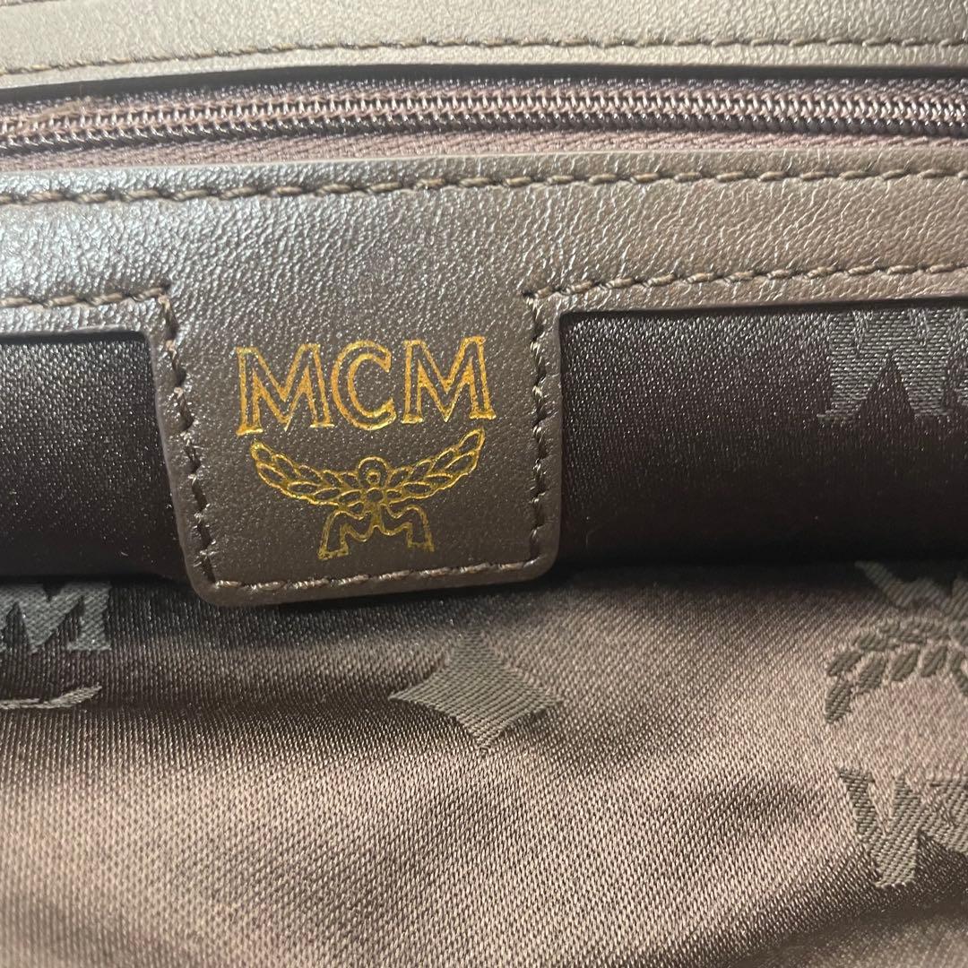 専用❗️美品♡MCM✨エムシーエム　 スタッズ　ヒョウ柄 レオパード　バッグ