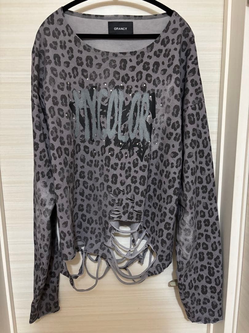 GRANCY / 総柄ラインストーングラフィックロンT