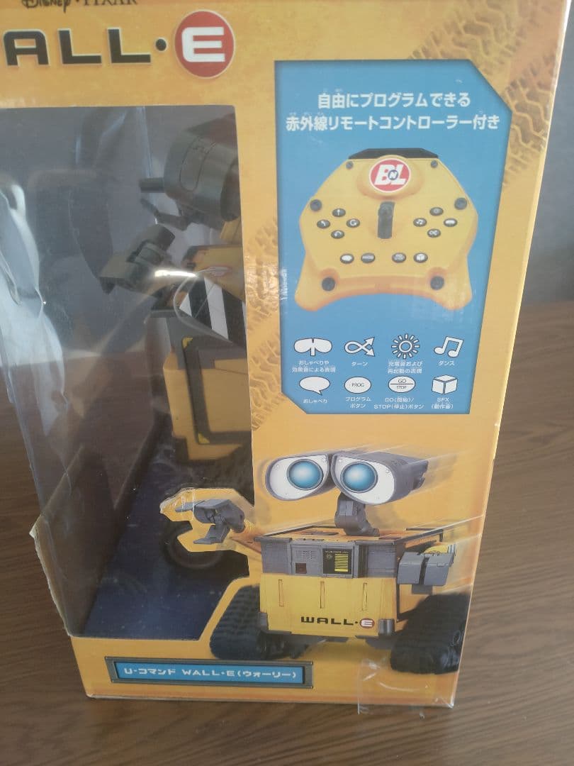 ディズニー ピクサー ウォーリー ラジコン WALL・E